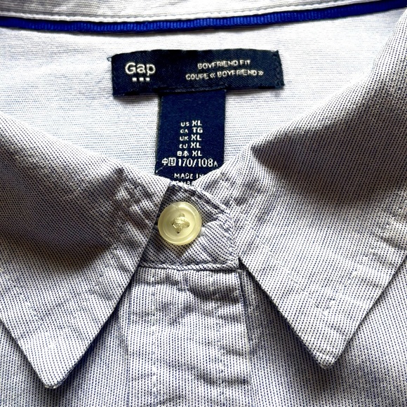 4 blouses in blue colors Eden and Olivia, Gap, J. Crew, and Lucky Brand - Picture 4 of 9